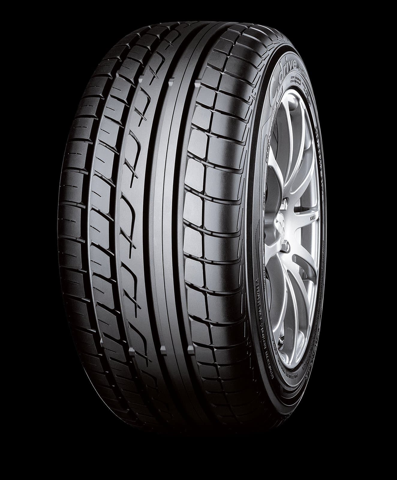 Yokohama C.drive 2 AC02A 235/50 R18 97V