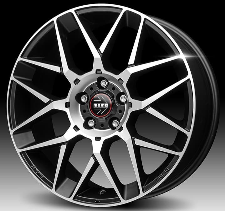 Momo Revenge Evo 2.0 Matt Black Polished 8.5x20