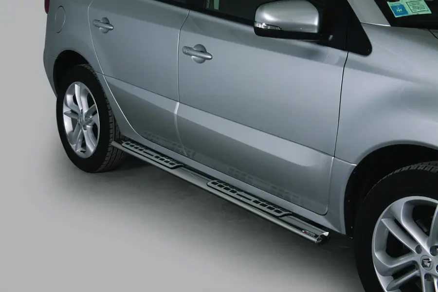 Design side steps with aluminium treads øovaal, mirror polished — Renault Koleos (2008–2011)