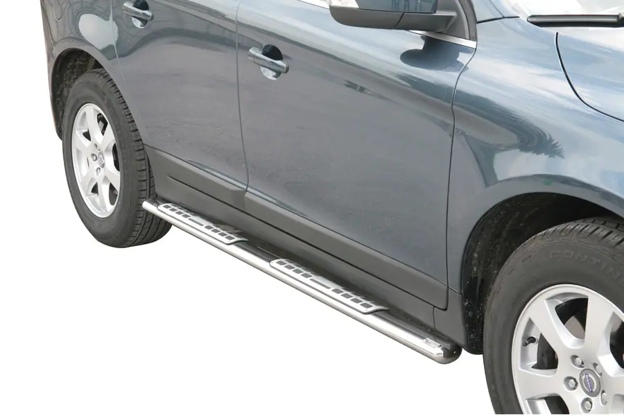 Design side steps with aluminium treads øovaal, mirror polished — Volvo XC60 (2014–)