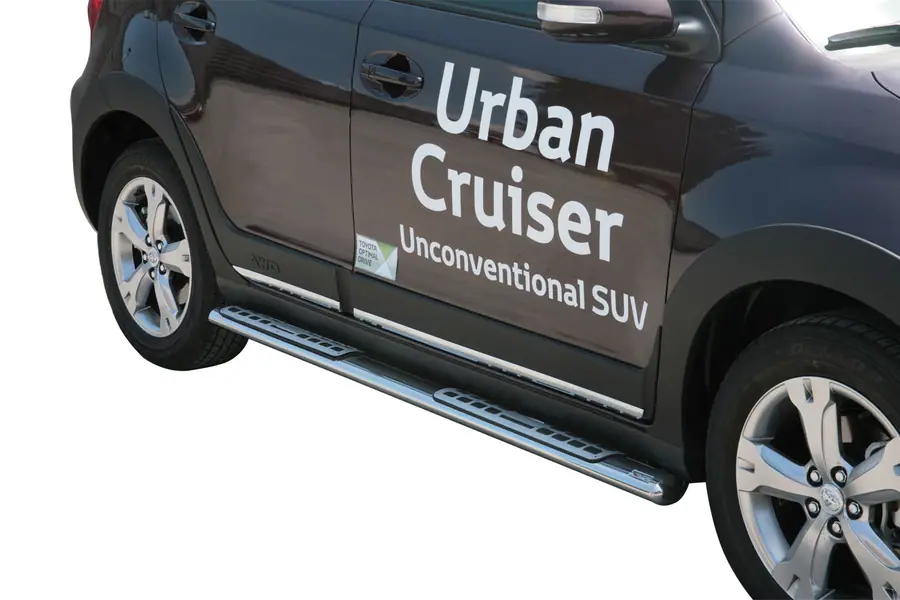 Astmelauad Design, alumiiniumastmete ja neopreeniga øovaal, poleeritud — Toyota Urban Cruiser (2009–)