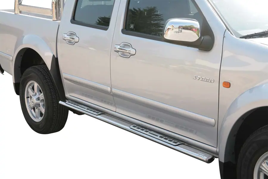 Design side steps with aluminium treads øovaal, mirror polished — Great Wall Steed (2009–2011)