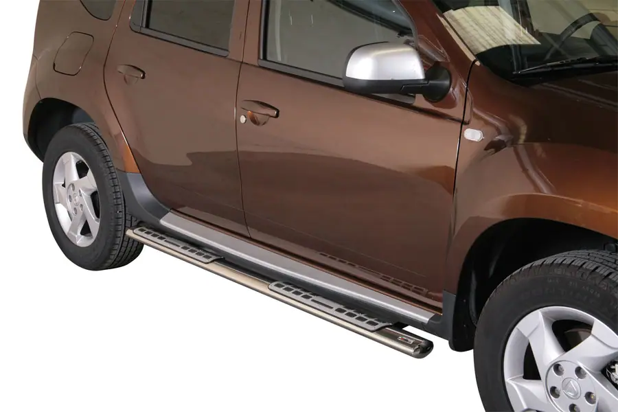 Design side steps with aluminium treads øovaal, mirror polished — Dacia Duster (2010–2017)