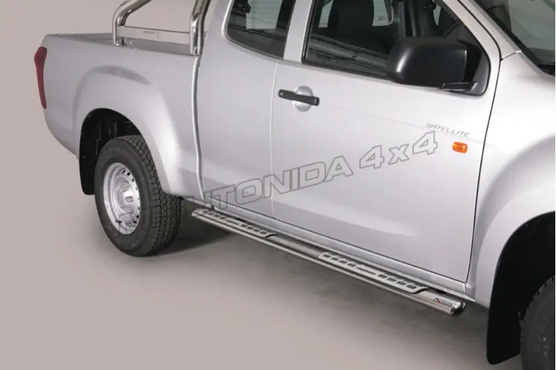 Пороги Design с алюминиевыми накладками øovaal, полированная — Isuzu D-Max (2012–2017)