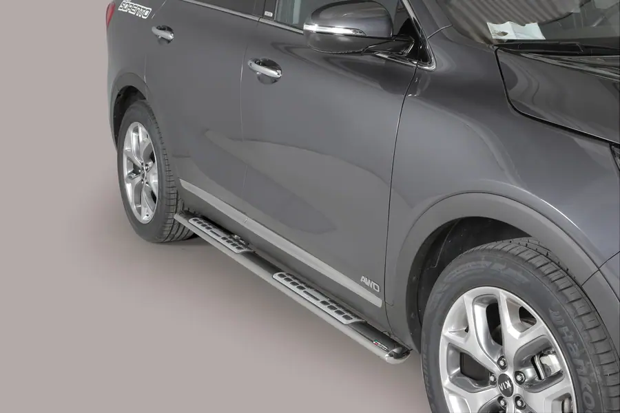 Astmelauad Design, alumiiniumastmete ja neopreeniga øovaal, poleeritud — Kia Sorento (2015–)