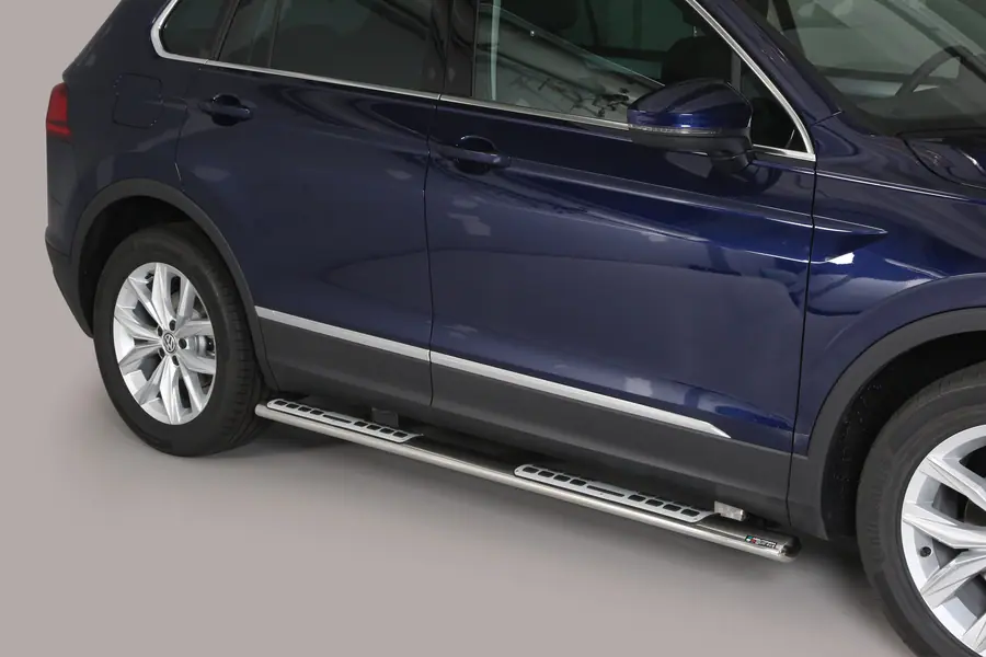 Пороги Design с алюминиевыми накладками øovaal, полированная — Volkswagen Tiguan (2016–)