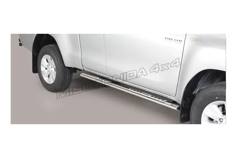Astmelauad Design, alumiiniumastmete ja neopreeniga øovaal, poleeritud — Toyota Hilux (2015–)