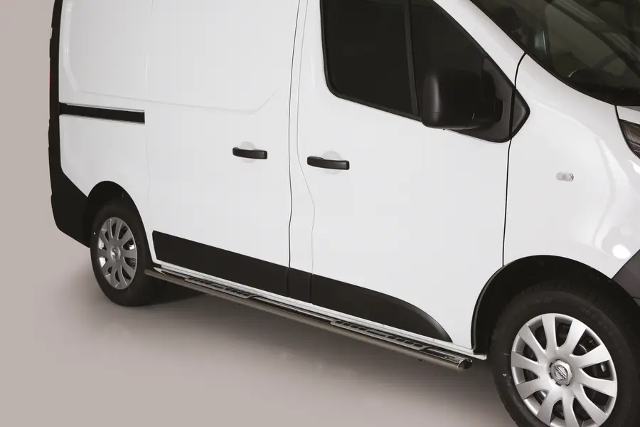 Astmelauad Design, alumiiniumastmete ja neopreeniga øovaal, poleeritud — Nissan NV300 (2017–)