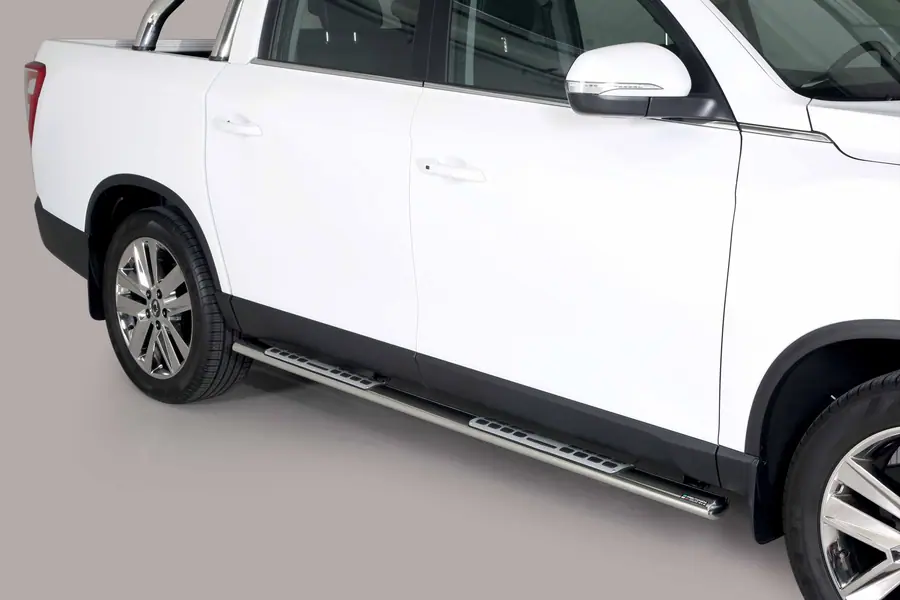 Пороги Design с алюминиевыми накладками øovaal, полированная — SsangYong Musso (2018–)