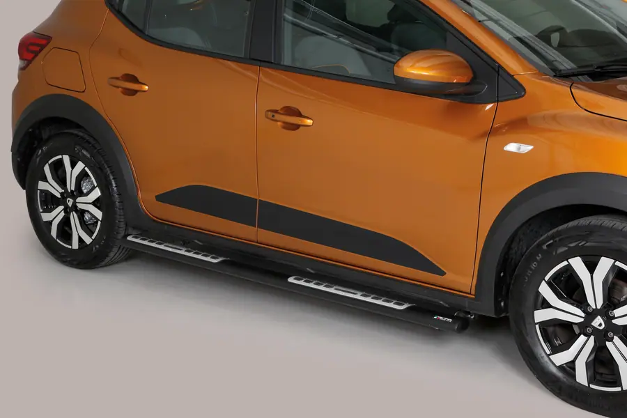 Astmelauad Design, alumiiniumastmete ja neopreeniga øovaal, must — Dacia Sandero Stepway (2021–)