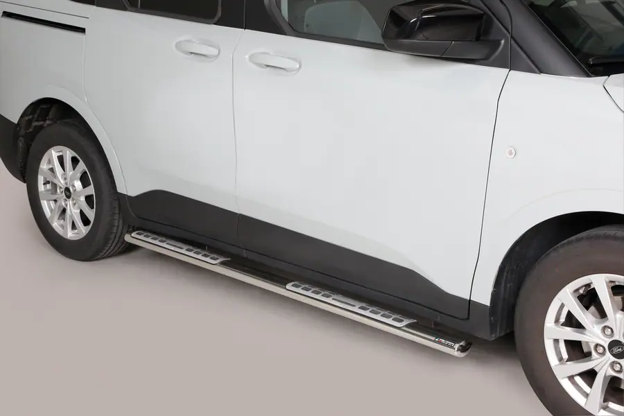 Пороги Design с алюминиевыми накладками øovaal, полированная — Ford Courier (2018–)