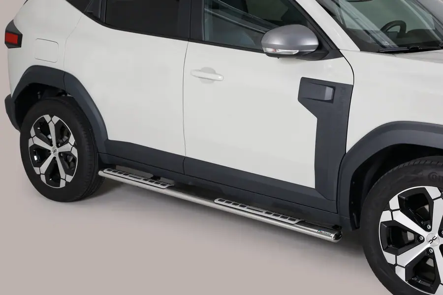 Astmelauad Design, alumiiniumastmete ja neopreeniga øovaal, poleeritud — Dacia Duster (2024–)