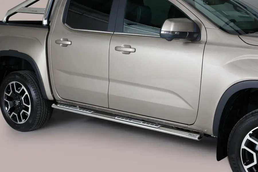 Design side steps with aluminium treads øovaal, mirror polished — Volkswagen Amarok (2023–)