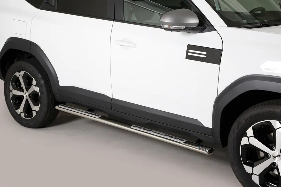 Astmelauad Design, alumiiniumastmete ja neopreeniga øovaal, poleeritud — Dacia Bigster (2025–)