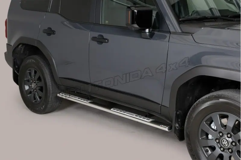 Design side steps with aluminium treads øovaal, mirror polished — Toyota Land Cruiser 250 (2024–)