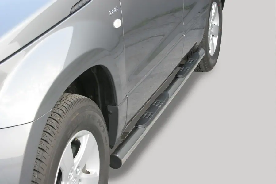 Grand Pedana side steps with plastic treads ø76, mirror polished — Suzuki Grand Vitara (2005–2008)