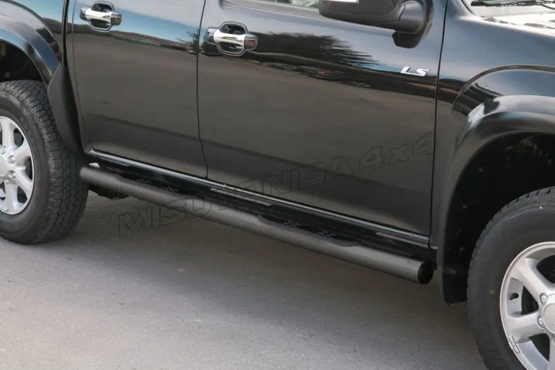 Astmelauad Grand Pedana, plastastmetega ø76, must — Isuzu D-Max (2007–2012)
