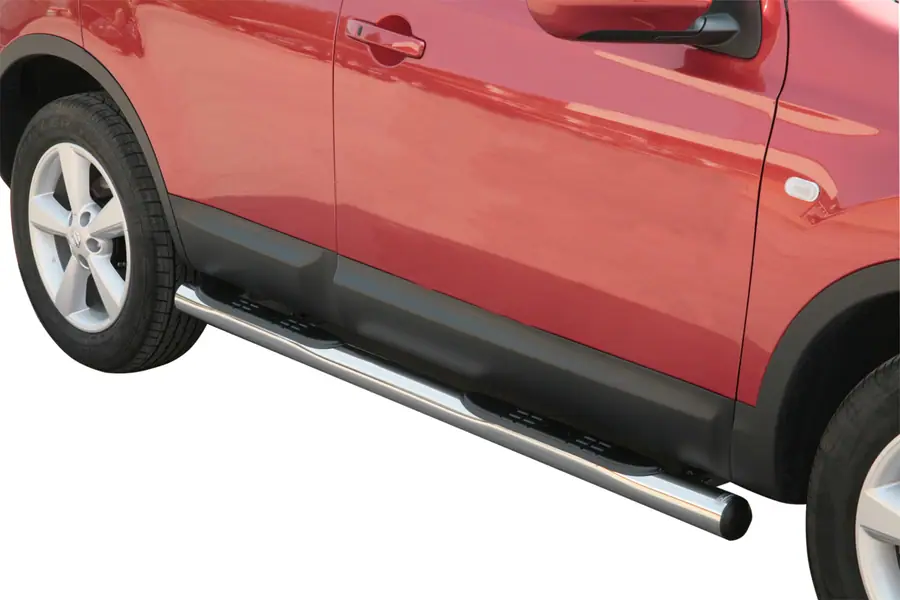 Grand Pedana side steps with plastic treads ø76, mirror polished — Nissan Qashqai (2007–2010)