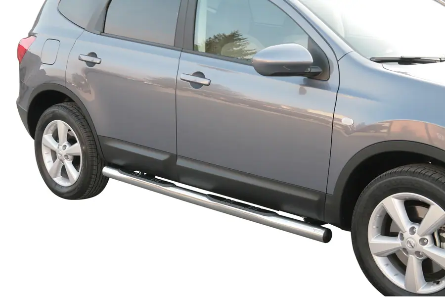 Grand Pedana side steps with plastic treads ø76, mirror polished — Nissan Qashqai +2 (2008–)