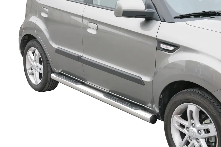 Grand Pedana side steps with plastic treads ø76, mirror polished — Kia Soul (2009–2013)