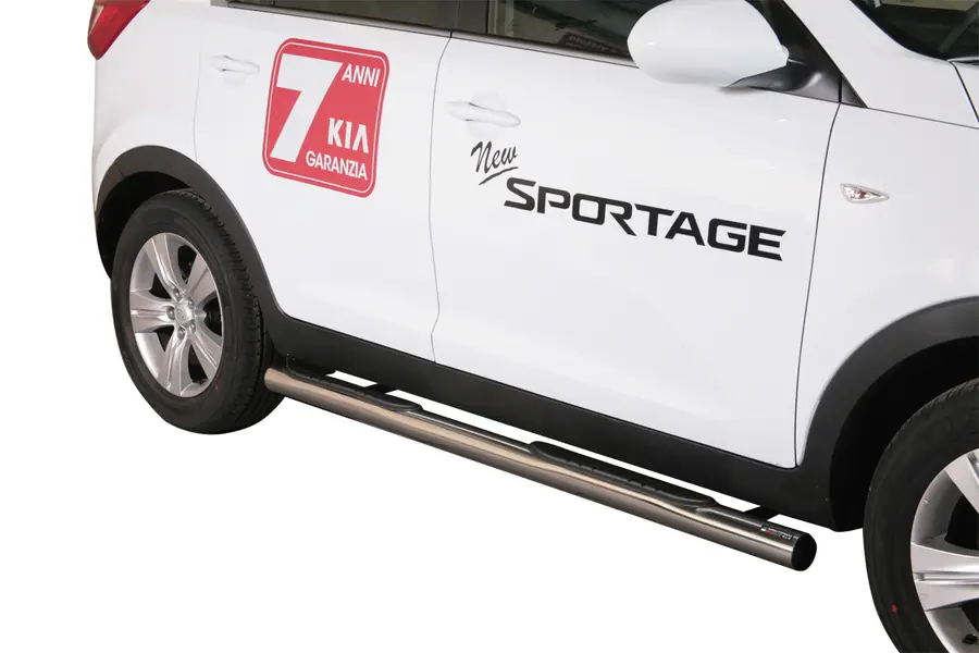 Grand Pedana side steps with plastic treads ø76, mirror polished — Kia Sportage (2010–2015)