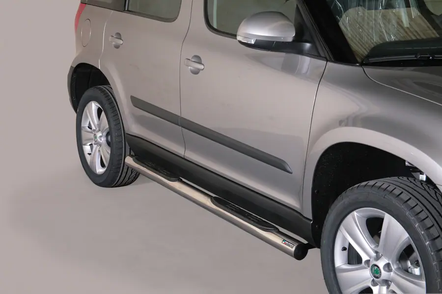 Пороги Grand Pedana с пластиковыми накладками ø76, полированная — Škoda Yeti (2010–2013)
