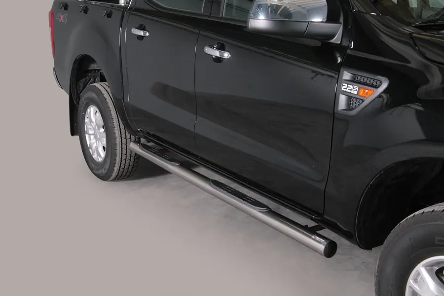 Grand Pedana side steps with plastic treads ø76, mirror polished — Ford Ranger (2012–2016)