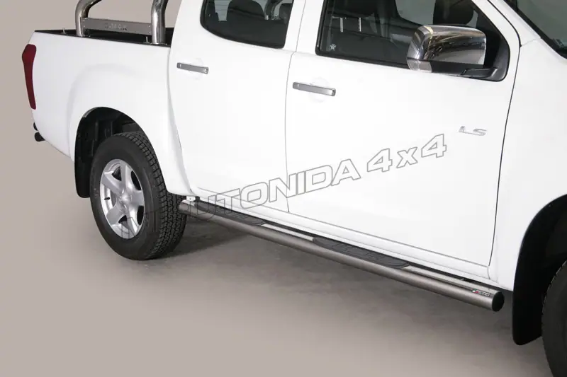 Пороги Grand Pedana с пластиковыми накладками ø76, полированная — Isuzu D-Max (2012–2017)