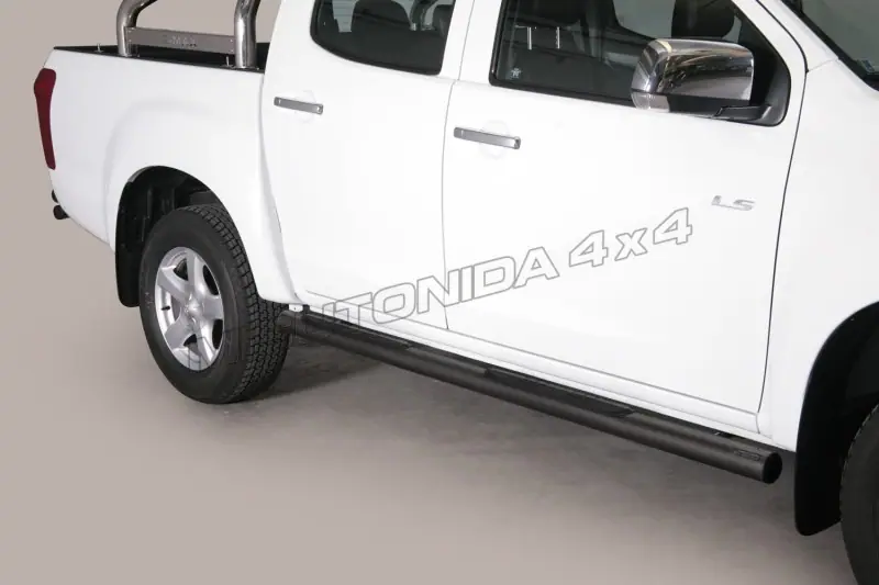 Пороги Grand Pedana с пластиковыми накладками ø76, чёрная — Isuzu D-Max (2012–2017)