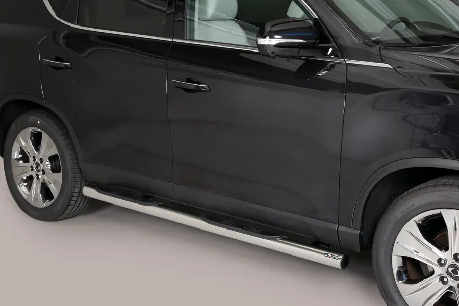 Grand Pedana side steps with plastic treads ø76, mirror polished — SsangYong Rexton (2018–)