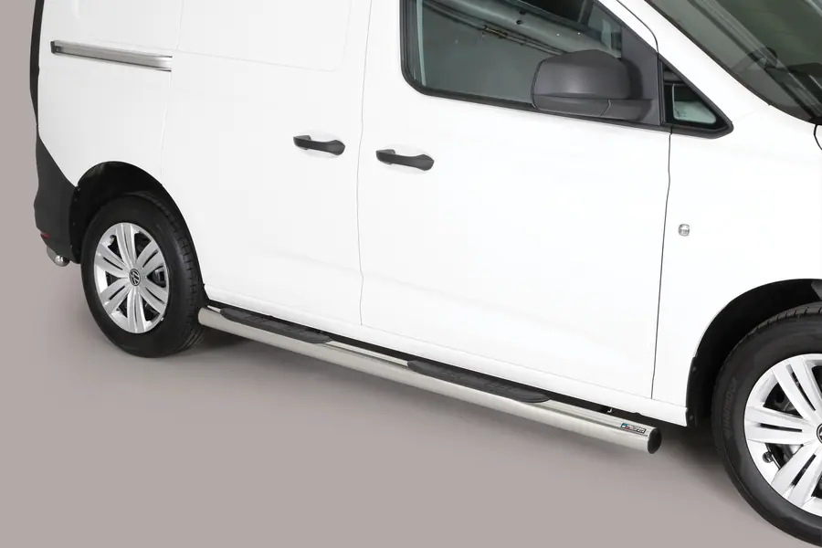 Пороги Grand Pedana с пластиковыми накладками ø76, полированная — Volkswagen Caddy (2021–)