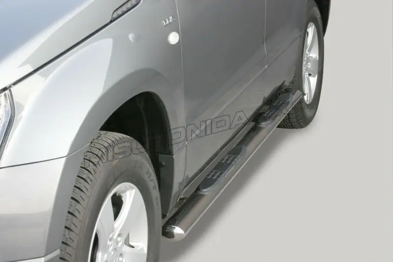 Oval Grand Pedana side steps with plastic treads øovaal, mirror polished — Suzuki Grand Vitara (2005–2008)