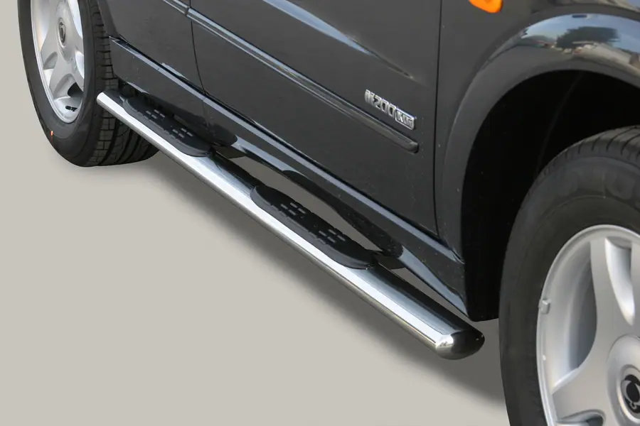 Oval Grand Pedana side steps with plastic treads øovaal, mirror polished — SsangYong Kyron (2006–2007)