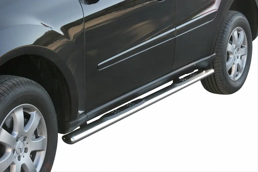 Oval Grand Pedana side steps with plastic treads øovaal, mirror polished — Mercedes-Benz ML (2006–2008)