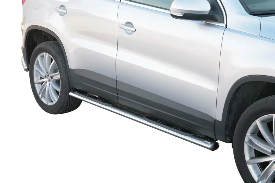 Oval Grand Pedana side steps with plastic treads øovaal, mirror polished — Volkswagen Tiguan (2007–2015)