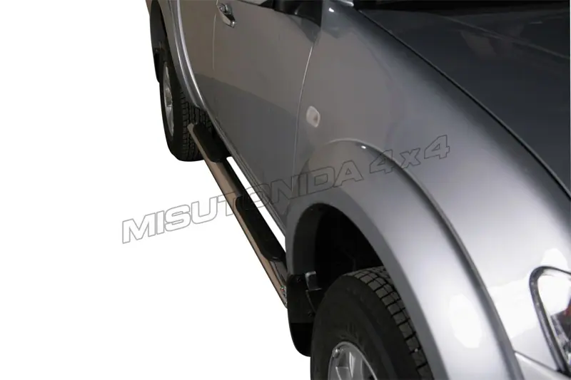 Овальные пороги Grand Pedana с пластиковыми накладками øovaal, полированная — Mitsubishi L200 (2009–2015)