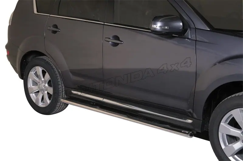 Astmelauad Grand Pedana ovaal, plastastmetega øovaal, poleeritud — Mitsubishi Outlander (2010–2012)