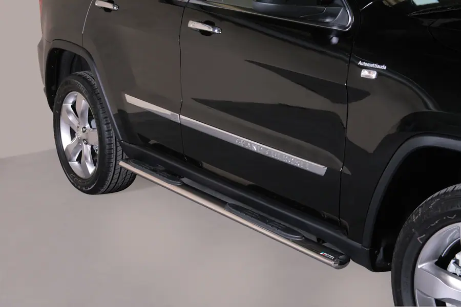Oval Grand Pedana side steps with plastic treads øovaal, mirror polished — Jeep Grand Cherokee (2011–2014)