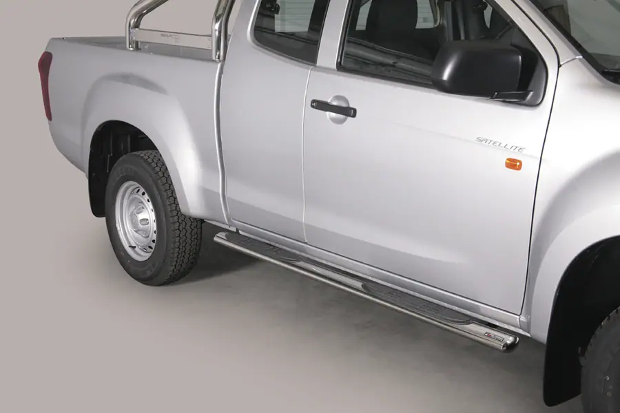 Овальные пороги Grand Pedana с пластиковыми накладками øovaal, полированная — Isuzu D-Max (2012–2017)