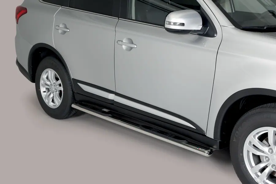 Astmelauad Grand Pedana ovaal, plastastmetega øovaal, poleeritud — Mitsubishi Outlander (2012–2015)