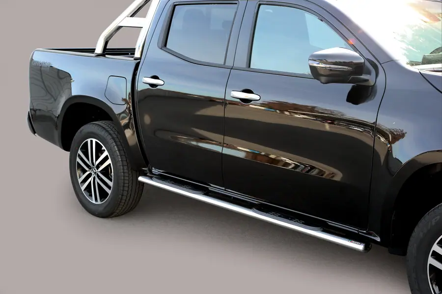 Oval Grand Pedana side steps with plastic treads øovaal, mirror polished — Mercedes-Benz X-Class (2017–)