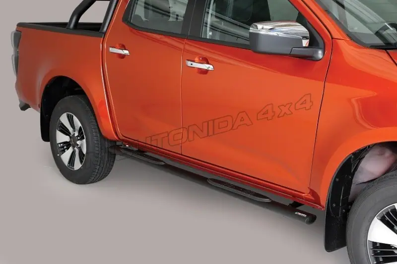 Astmelauad Grand Pedana ovaal, plastastmetega øovaal, must — Isuzu D-Max (2020–)
