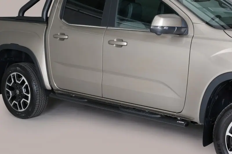 Oval Grand Pedana side steps with plastic treads øovaal, black — Volkswagen Amarok (2023–)
