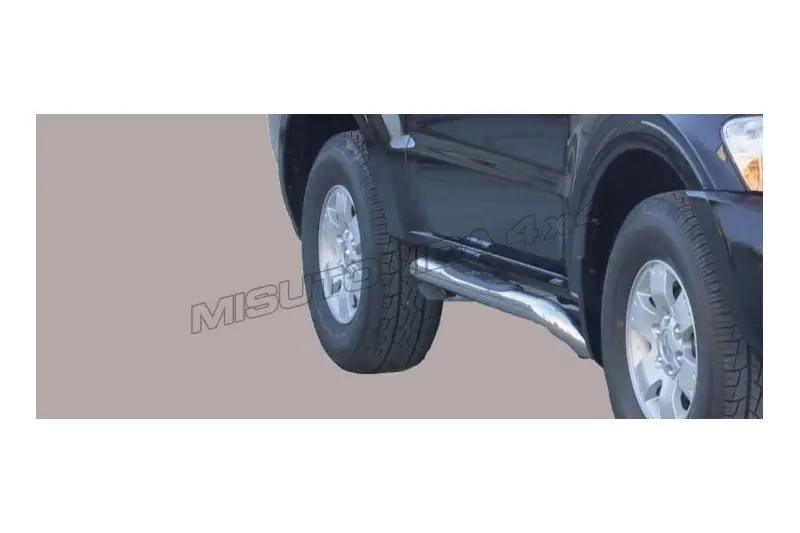 Пороги Grand Pedana радиальные, короткие ø76, полированная — Mitsubishi Pajero (2000–2002)