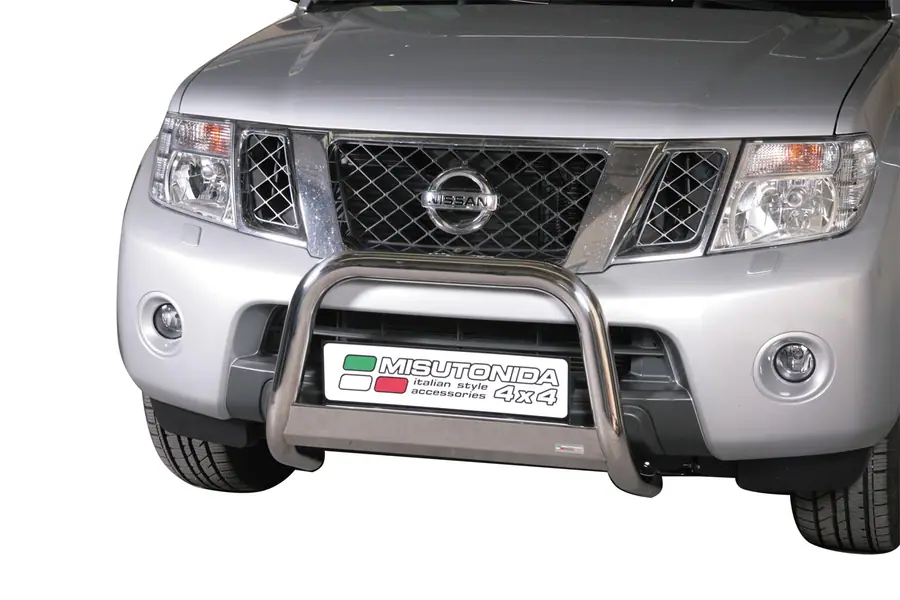 Medium bar ø63, mirror polished — Nissan Navara (2010–2015)