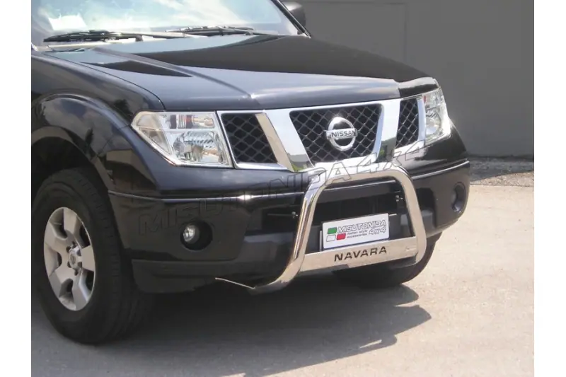 Medium bar, engraved ø63, mirror polished — Nissan Navara (2005–2010)
