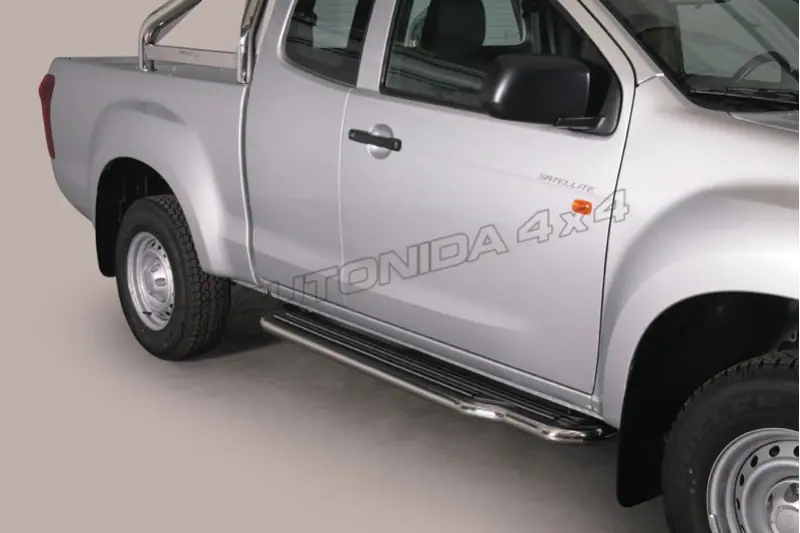 Пороги длинные ø50, полированная — Isuzu D-Max (2012–2017)