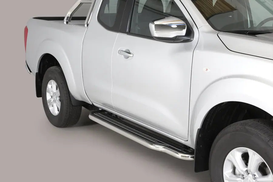 Long side steps ø50, mirror polished — Nissan Navara NP300 (2015–)