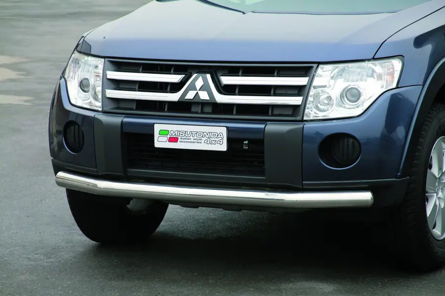 Front protection ø76, mirror polished — Mitsubishi Pajero (2007–2014)