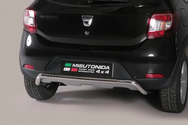 Центральная задняя защита ø50, полированная — Dacia Sandero Stepway (2013–2020)